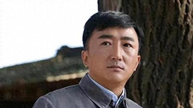 原来他早已离世！41岁病发当天抢救无效而亡，将悲痛留给妻子儿女