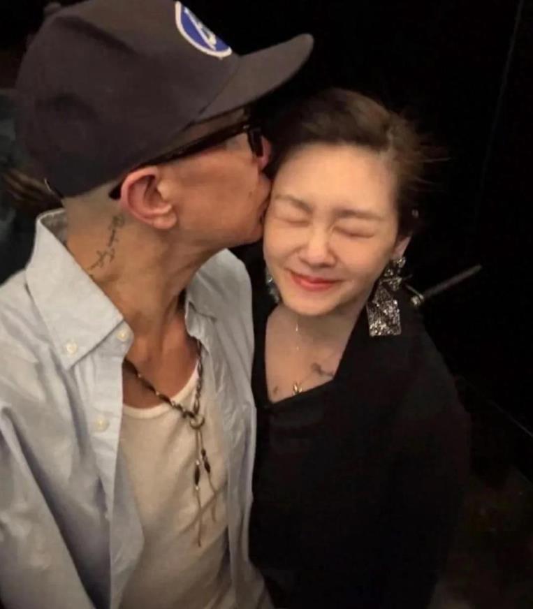 汪小菲和马筱梅他们两个本来就是懂得去包容的人！
 
大S不是不懂得包容，只不过她