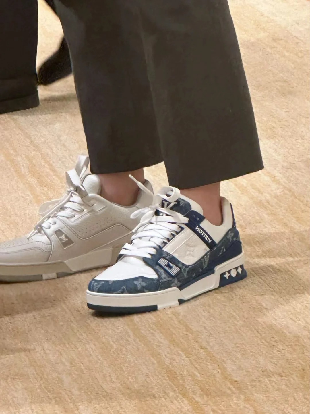 不懂就问 lv柜哥柜姐们现在实行的是什么“很不耐烦不买就是看不起你”的激将法销售