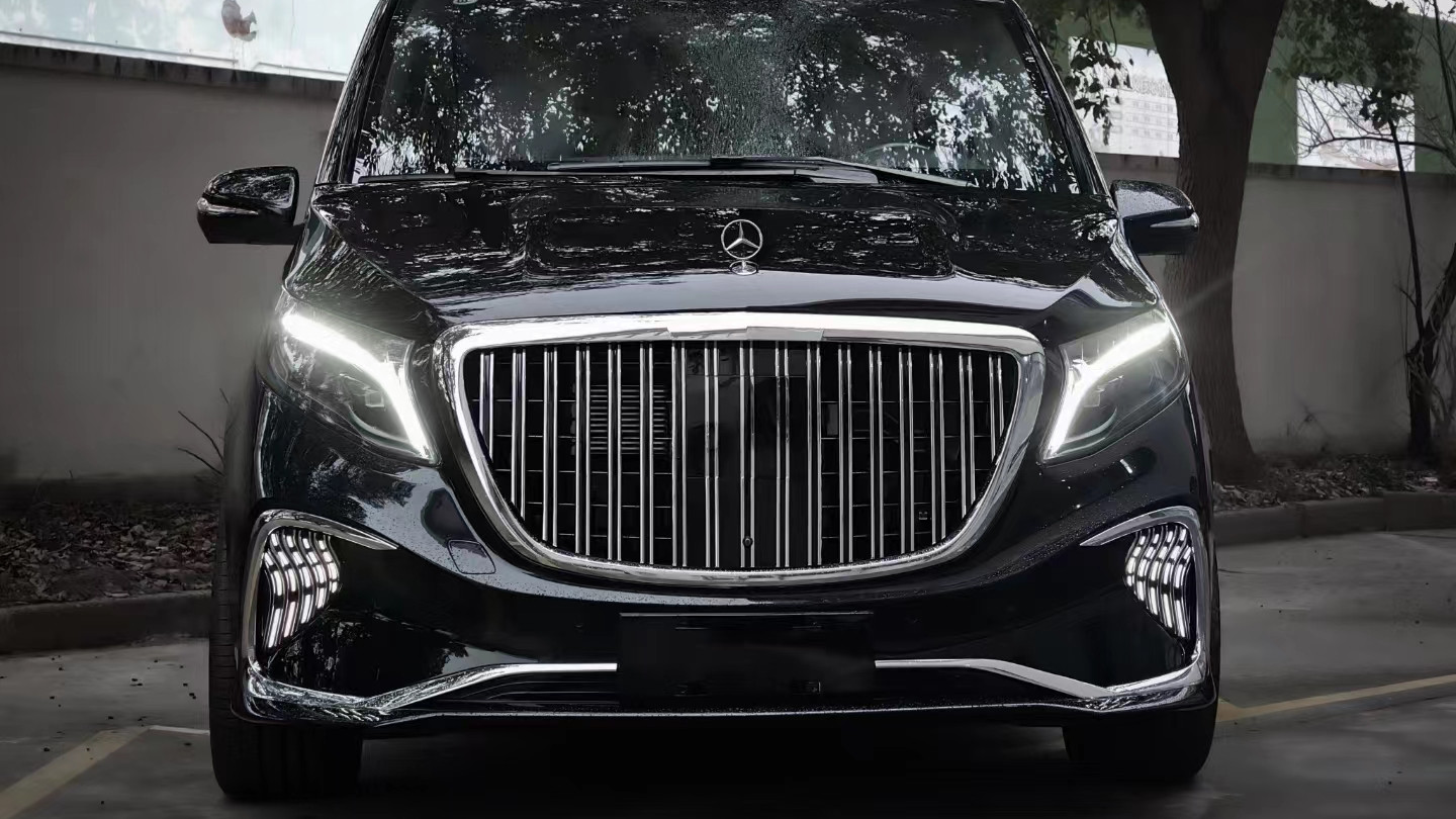 传统与创新的碰撞，奔驰V级定制MPV引领潮流