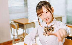 前世豪门破产，假千金看我过上富太生活，重生后她立马和我换回身份