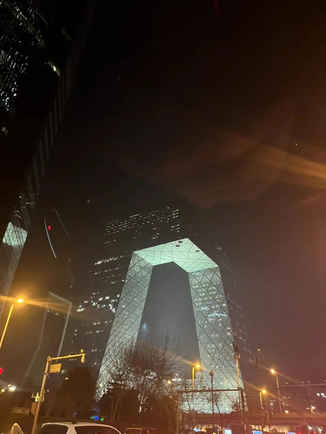 什么！！！！这表1200万？
当我第一次知道一只表能卖1200万时，才发现自己的