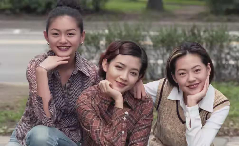  
 
范晓萱这次挺让人意外的。大S那边一堆人跟风纪念，她愣是一声不吭。按理说发