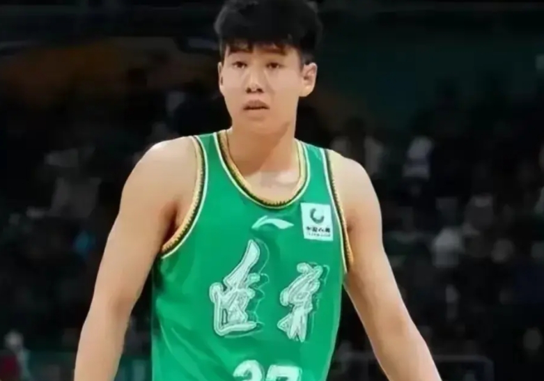 虎子你真虎啊——在昨晚CBA俱乐部杯赛辽宁男篮对北京北汽的比赛中，辽宁男篮几乎全