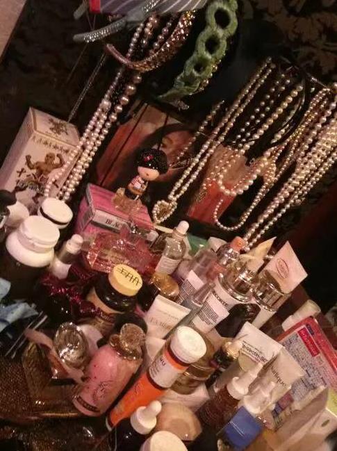 大S留下的金银财宝、名牌包包鞋子该如何处理？专业人士建议：做好法律保全，登记造册