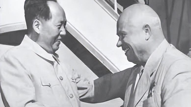 毛泽东愤怒质问，赫鲁晓夫秘密访华解释，60年后才知背后真相