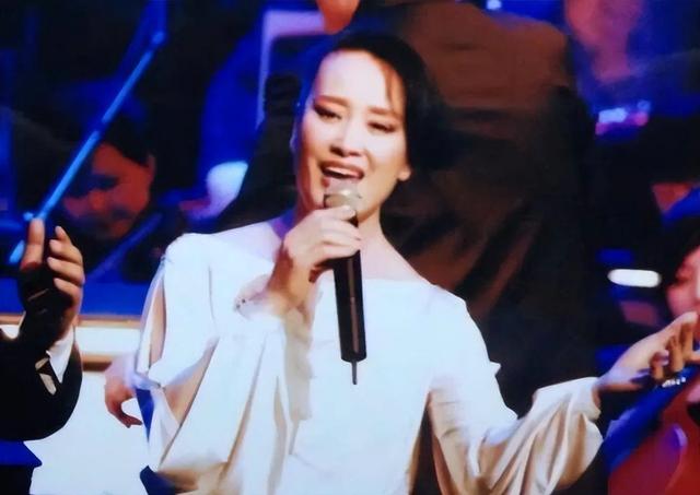 因春晚一夜成名,56岁却客死异国,她的一生充满了遗憾(春晚死亡五分钟视频)-第5张图片-九妖电影 因春晚一夜成名,56岁却客死异国,她的一生充满了遗憾(春晚死亡五分钟视频)-第5张图片-九妖电影
