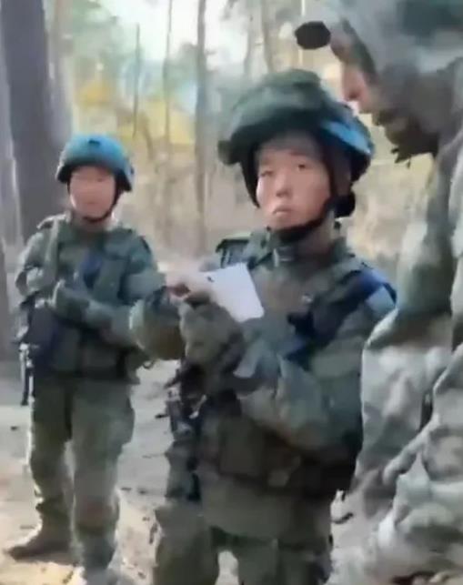 英勇的朝鲜士兵目前在乌克兰前线已经阵亡至少100人，另有上千人受伤！虽作战勇猛，