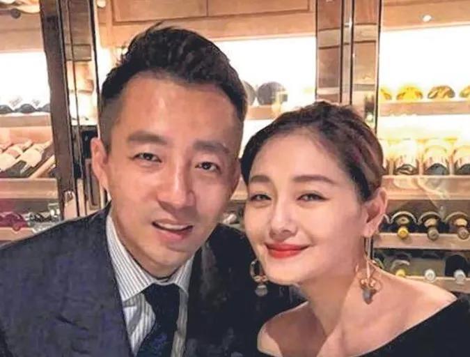 被爆留债千万未清偿 汪小菲将赴台反击S妈宣战
S妈日前放话向汪小菲宣战，原因曝光