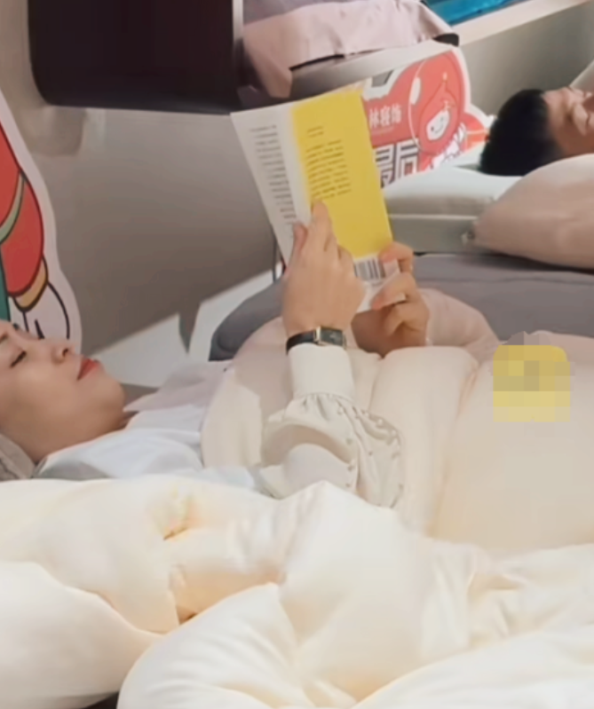 妥妥的“躺赢”！12月2日，重庆，一商家发起公益挑战，从众多报名的网友中，随即挑