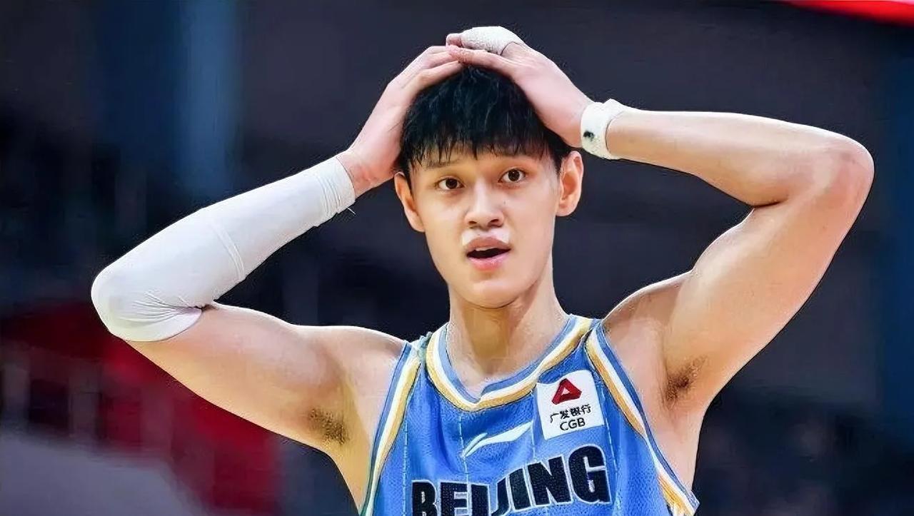 牛逼！北京106:105辽宁，3名球员发挥满分
1.曾凡博
未来男篮3号位的答案