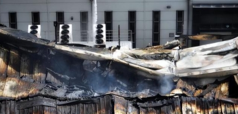 韩国一个工厂发生火灾，死亡22人，竟然19个都是中国人。

评论里一些人惊讶，说