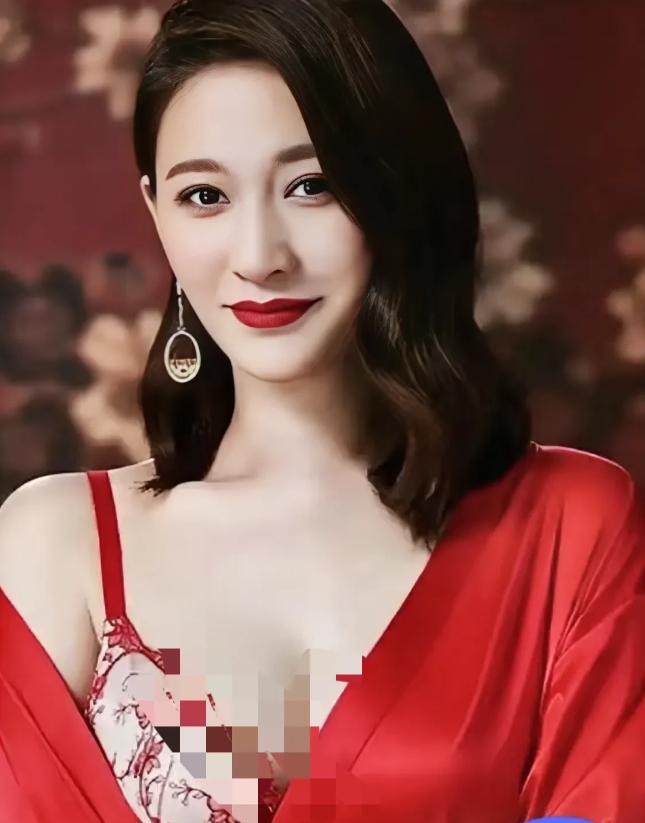 年轻貌美的李小冉，
这辈子最后悔的，
应该就是相信了那个男人的鬼话，导致流产了吧