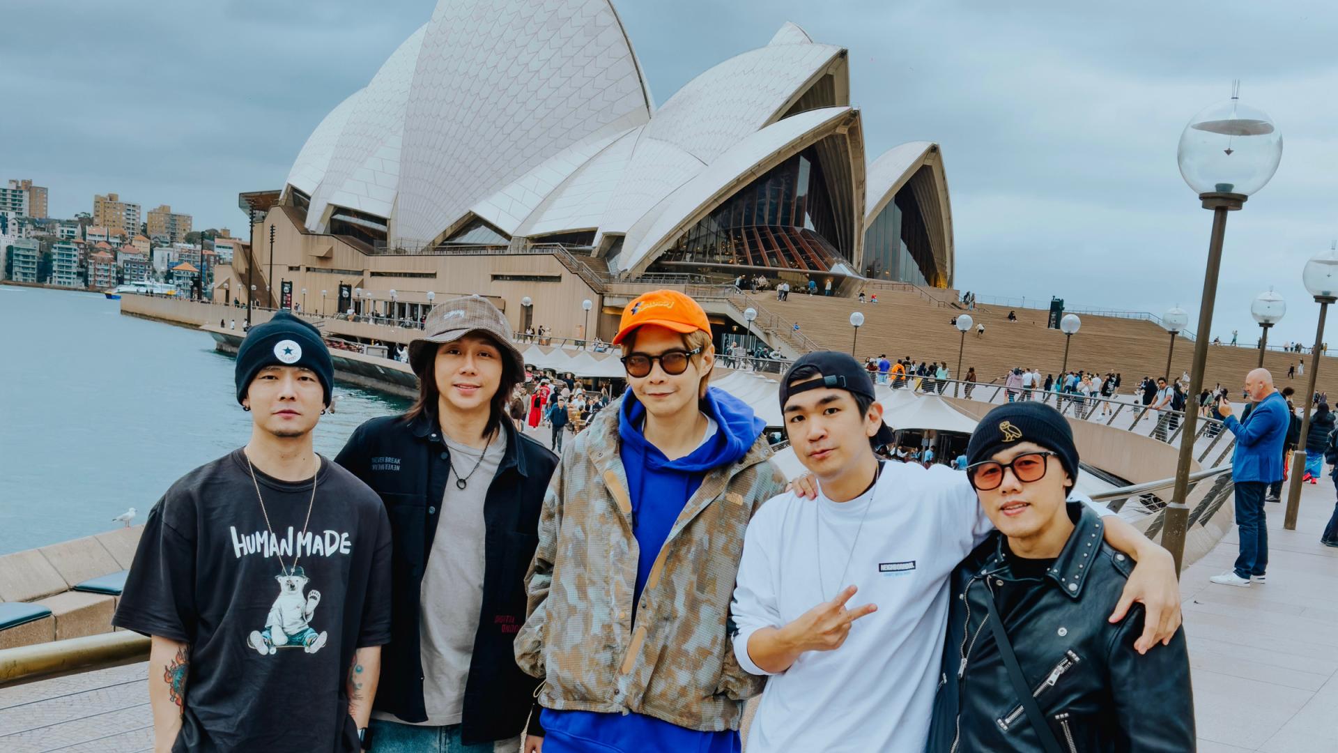 八三夭首度登陆澳洲开唱，演唱会音乐节双重音乐盛宴，魅力席卷南半球！