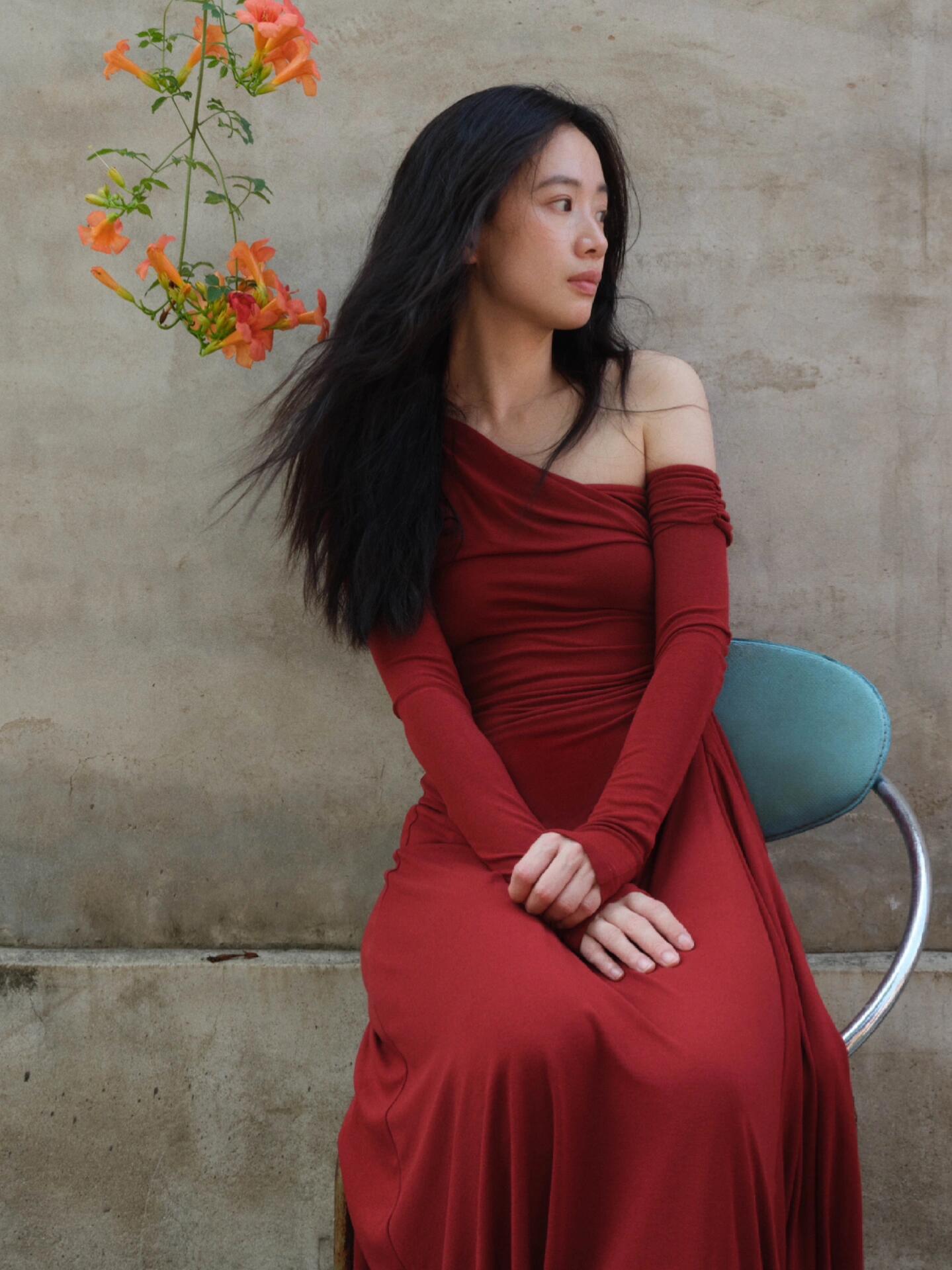 李梦甜蜜认爱，星光璀璨中共绘爱情新篇章！