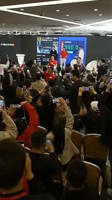 这样都不算营销的话，怎样还算呢？一个身经百战的大老板，他愿意做这些事情，我觉得除