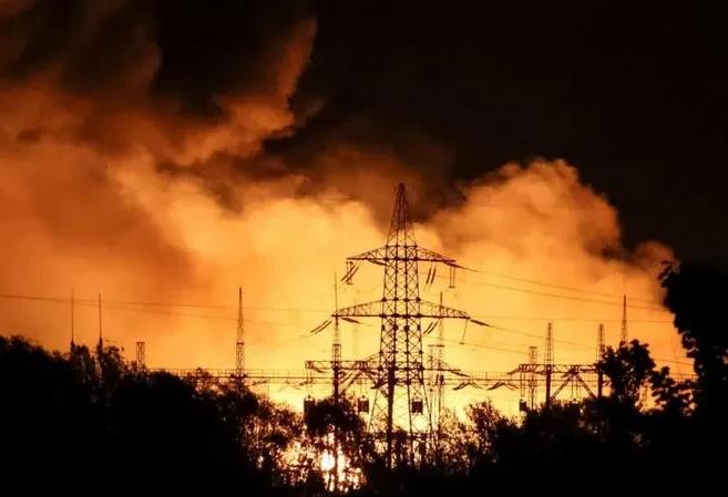 彻底升级！俄乌冲突打了两年半了，这次是真的要出大事了！

两年多时间，乌克兰从来