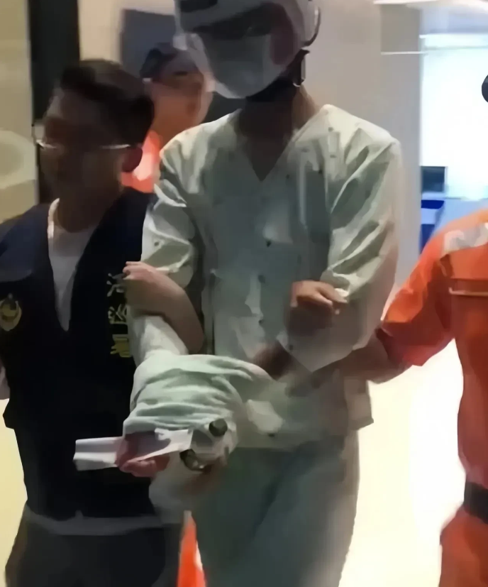 31岁的“小王”可真是胆大包天，居然成功偷渡到了台湾。要不是他自己去报警，恐怕到