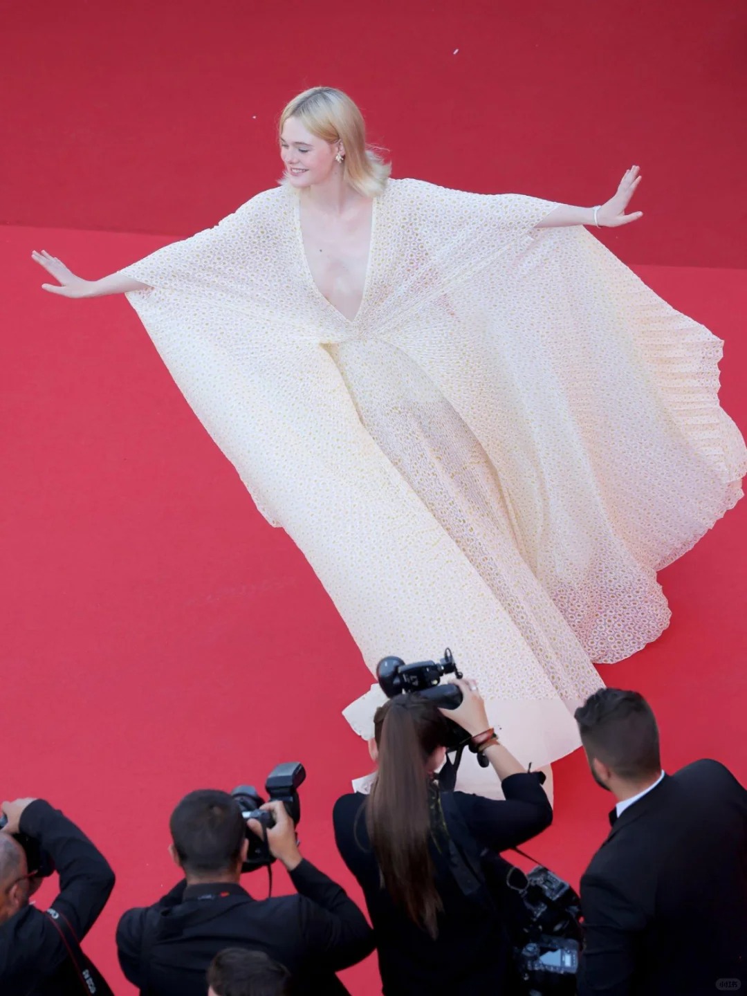 活泼可爱的范宁，Elle Fanning，戛纳电影节