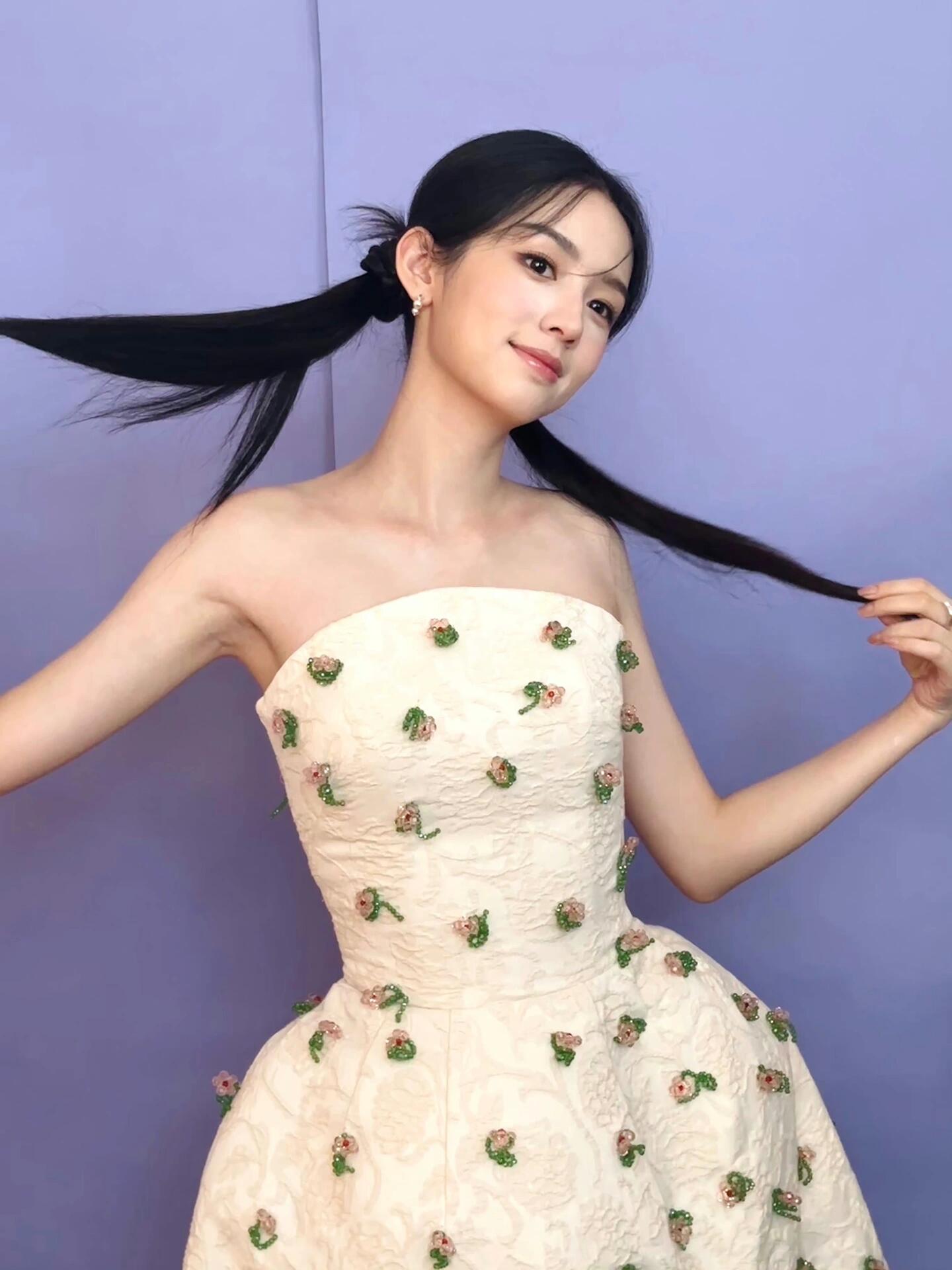 周也真的好美啊