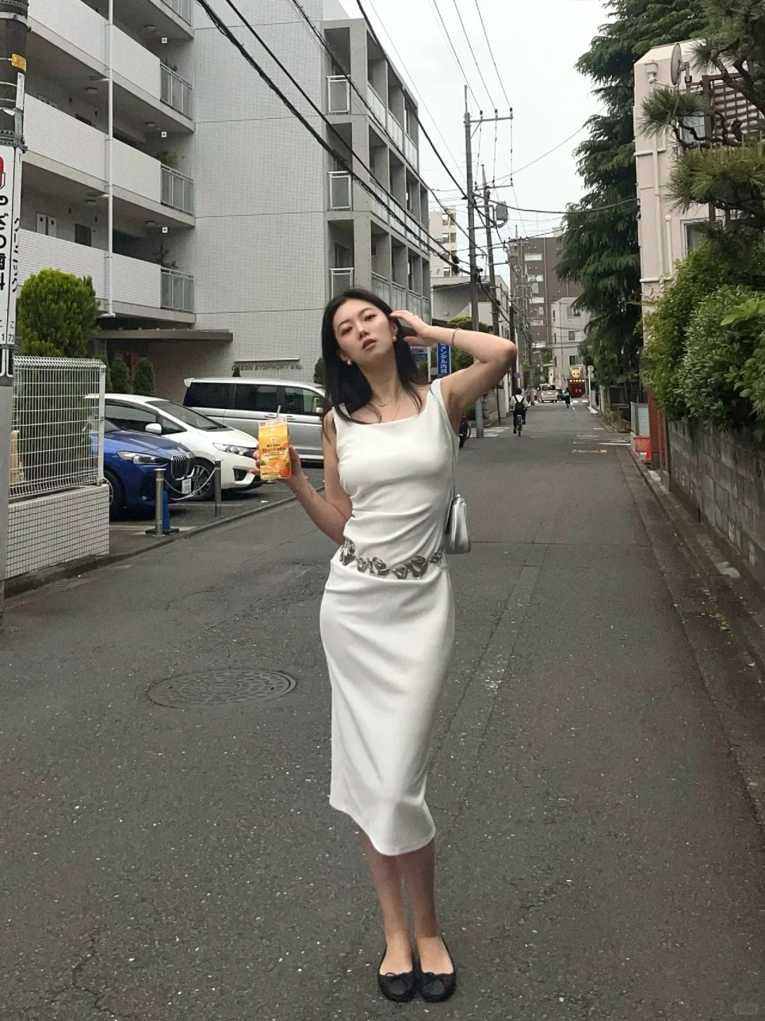 东京citywalk‘ allwhite allright
最近有点避免不了出门