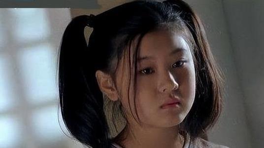 原来她是冯巩的“女儿”，丈夫是“国民女婿”，年近40岁现状如何