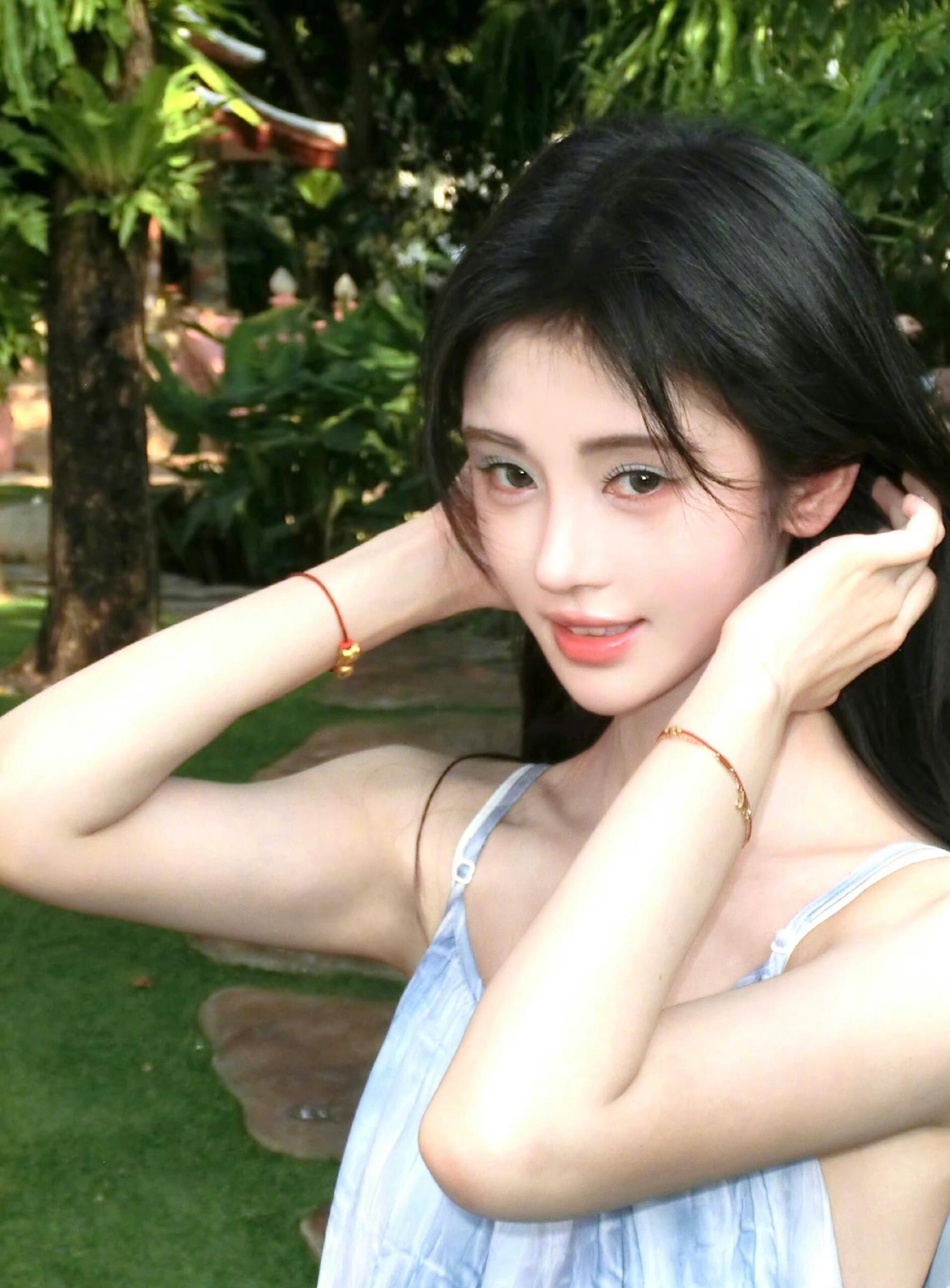 这是鞠婧祎