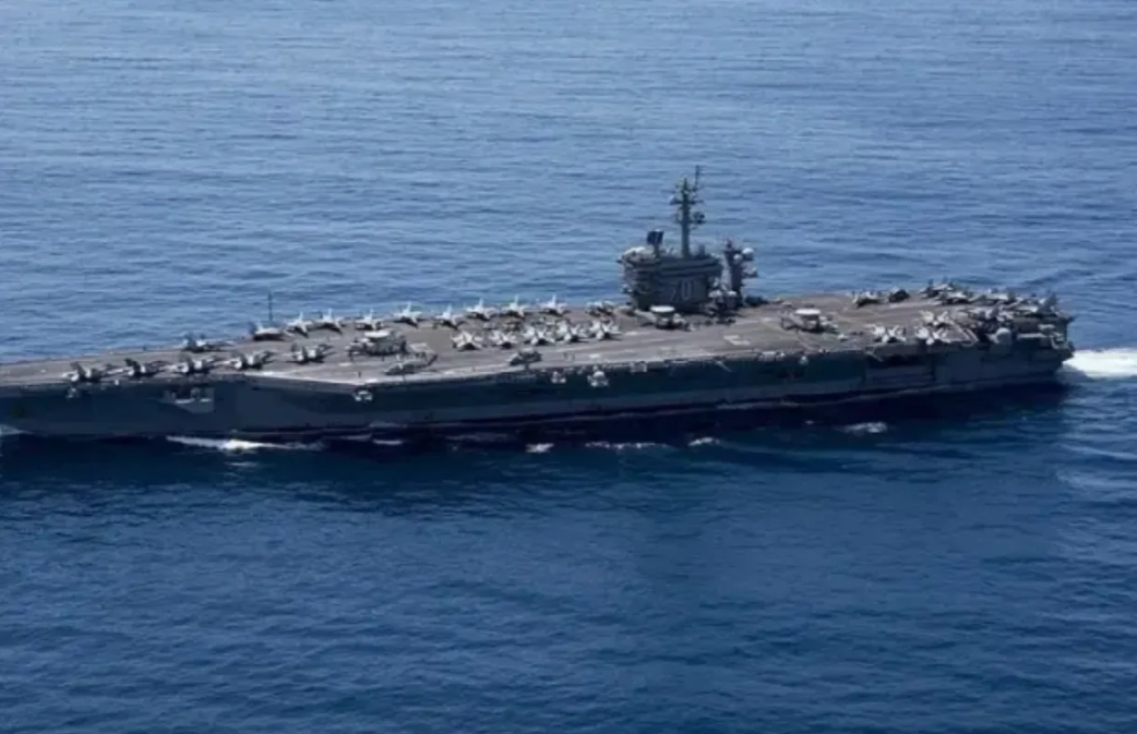 美国国防部承认了，两艘军舰遭到大规模袭击！

第一，11月13日下午，美军中央司