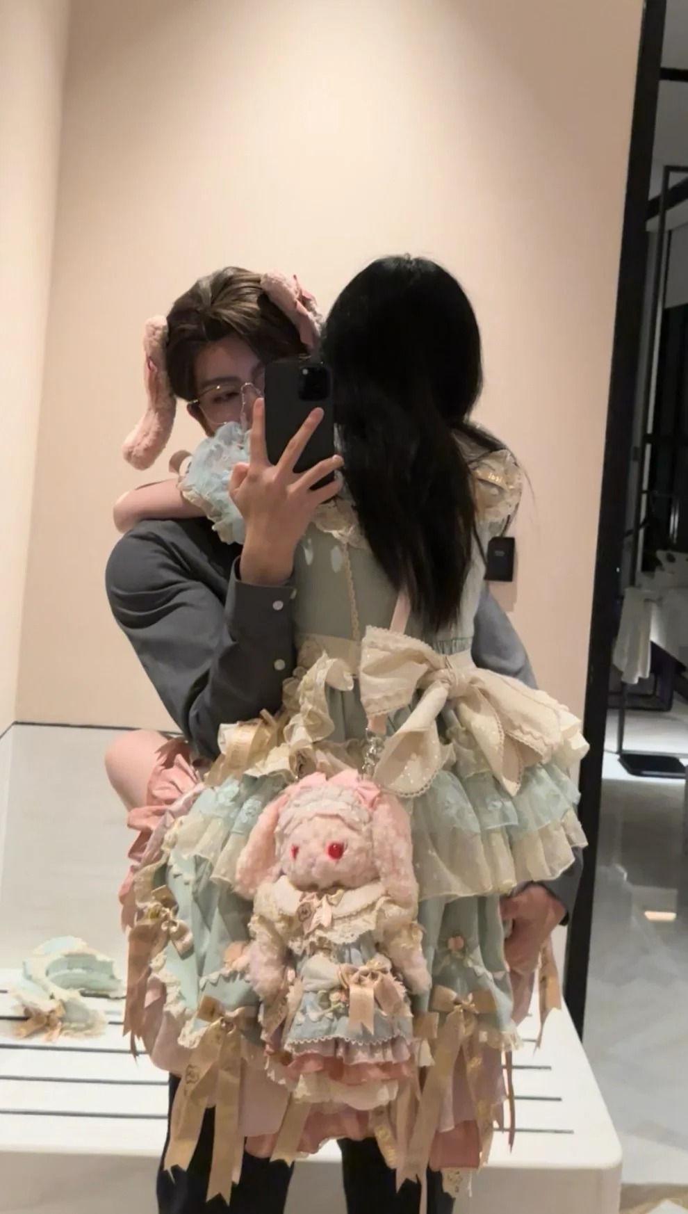 有人变成小兔子咯