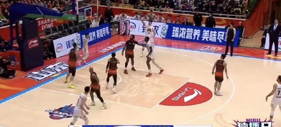 不比不知道，一比吓一跳。山东117：84吉林，数据对比
1.山东：
国内球员得分