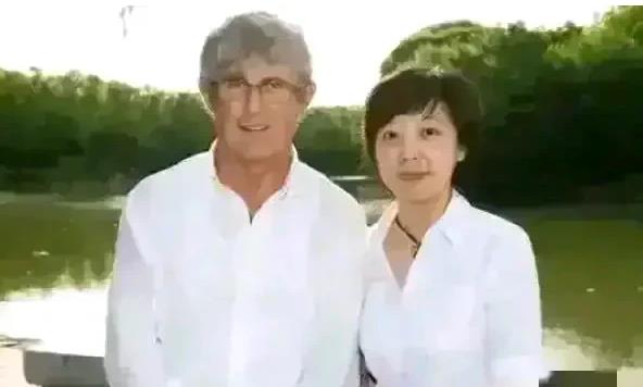 凭良心说！米卢当年愿意接手国足的时候，应该也是有“小算盘”的！

因为带领国足进