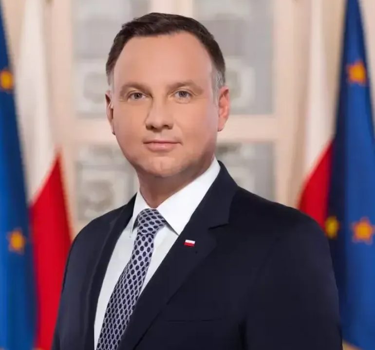 波兰总统杜达高兴的有点早了，波兰接过欧盟轮值国主席，准备大干一场，大力援助乌克兰