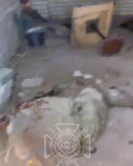 库尔斯克地区，俄军对小股乌军机动小队的围剿还在继续，俄军士兵发布了几名躲在建筑物