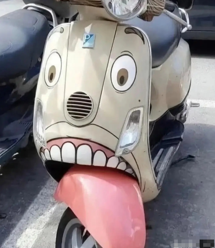 第一次想用猥琐这个词来形容一辆车。！哈哈哈哈 [大笑][大笑][大笑][大笑][