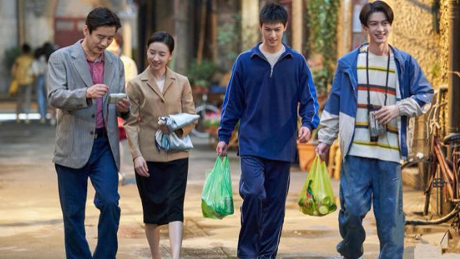 连看5集，我宣布这是《小巷人家》后想追的年代剧