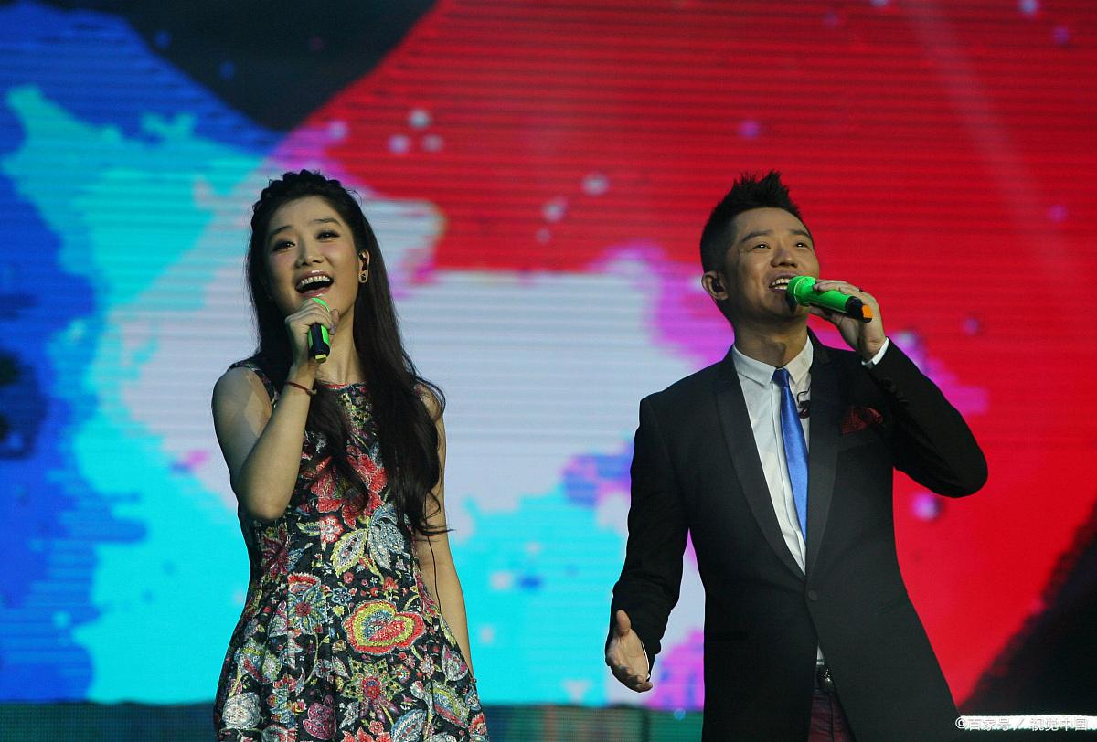🎉🔥 凤凰传奇“吉祥如意”2024巡回演唱会定档，首站济南，时间4月20日！