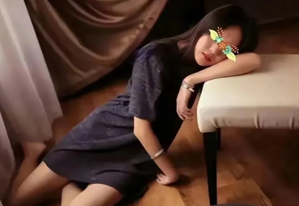 湖南岳阳，一女医药销售代表为了获得业务，主动与男院长发生关系，没想到因此怀孕。女