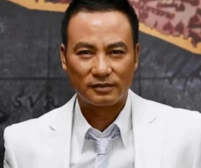 任达华出席慈善晚宴