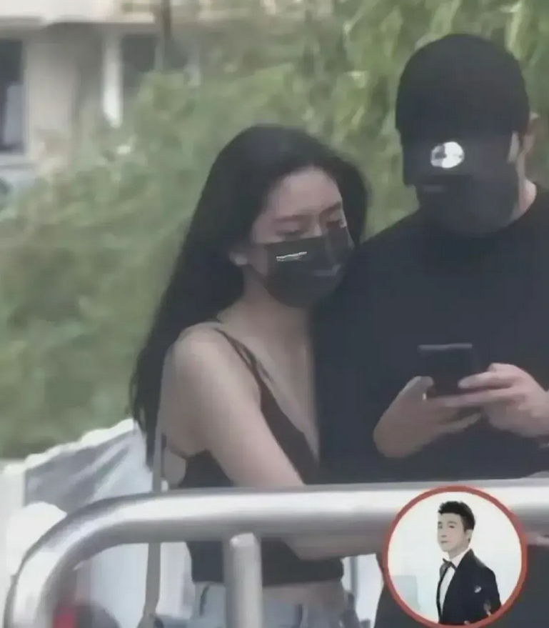 最近娱乐圈的大瓜是真不少啊，一波接一波，让人目不暇接！

先是柳岩和印小天被曝出