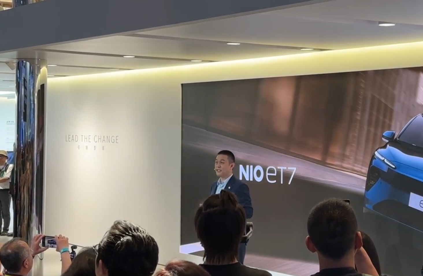 来了来了，真的来了！

李斌总也来了站台了，et7行政版也来了！

这次et7强