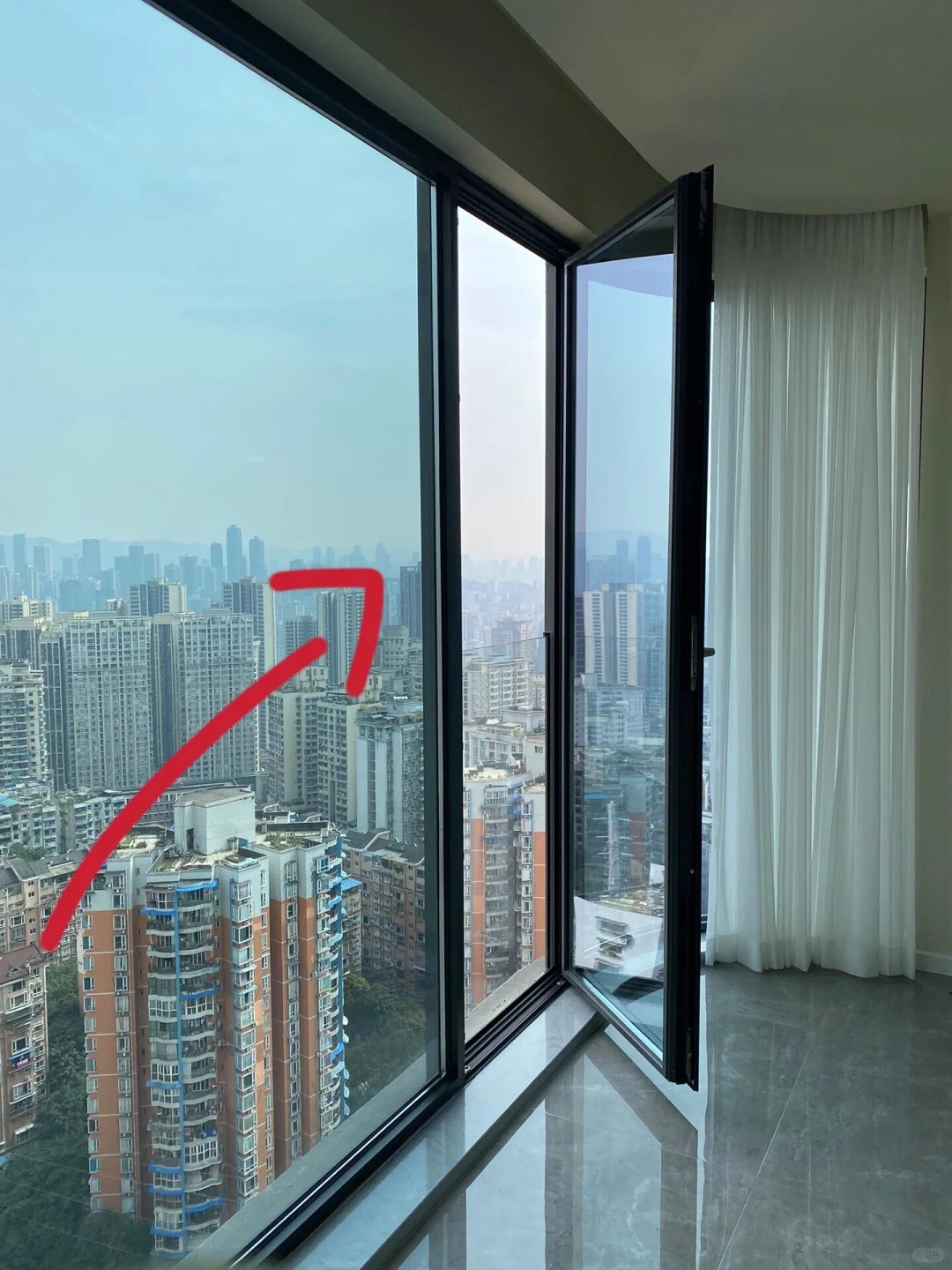 不懂就问，这种落地窗怎么样？
有没有姐妹做过这种，
看起来很美观，
就是不知道安