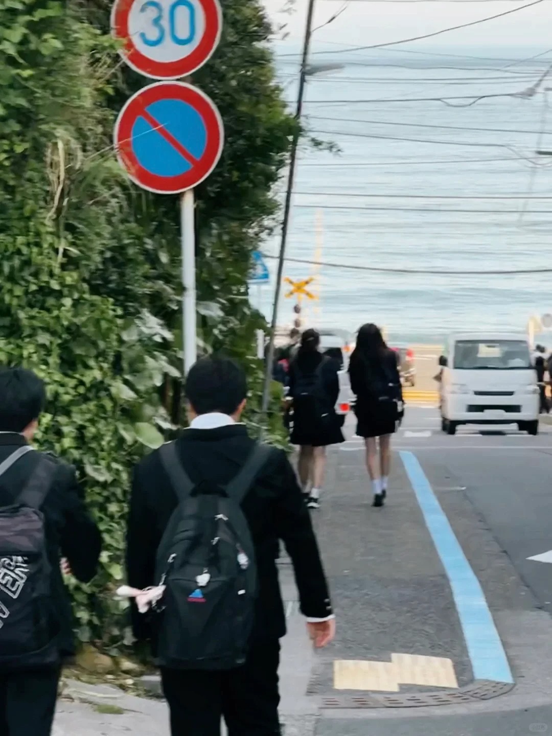 原来动漫中的场景都是真的 🚃镰仓live图
青春真好