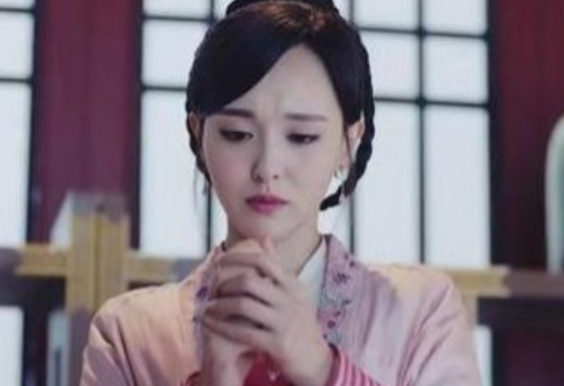 公元453年，北魏白楼上，文成帝拓跋濬一眼瞥见一位绝美妇人，心动不已，问旁人：“