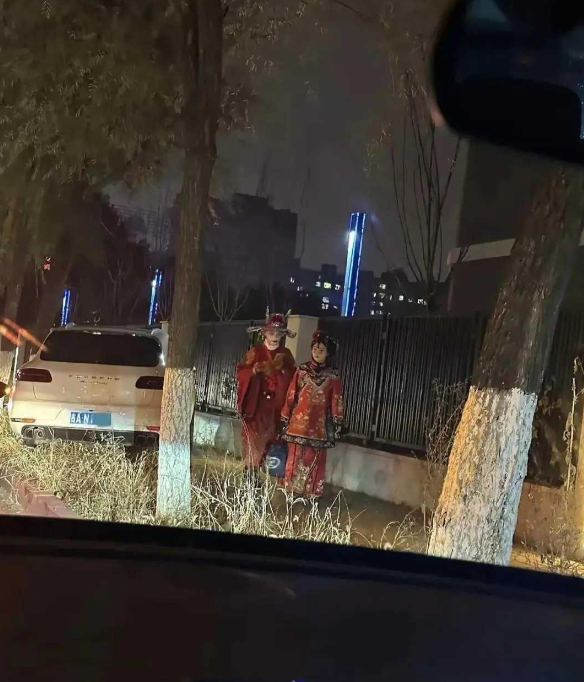 晚上遇到这二位怎么破解？