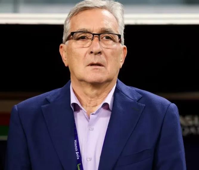 伊万：球进不进，决定命运！
近日国足主帅伊万接受了央视足球之夜的采访，当被问到是