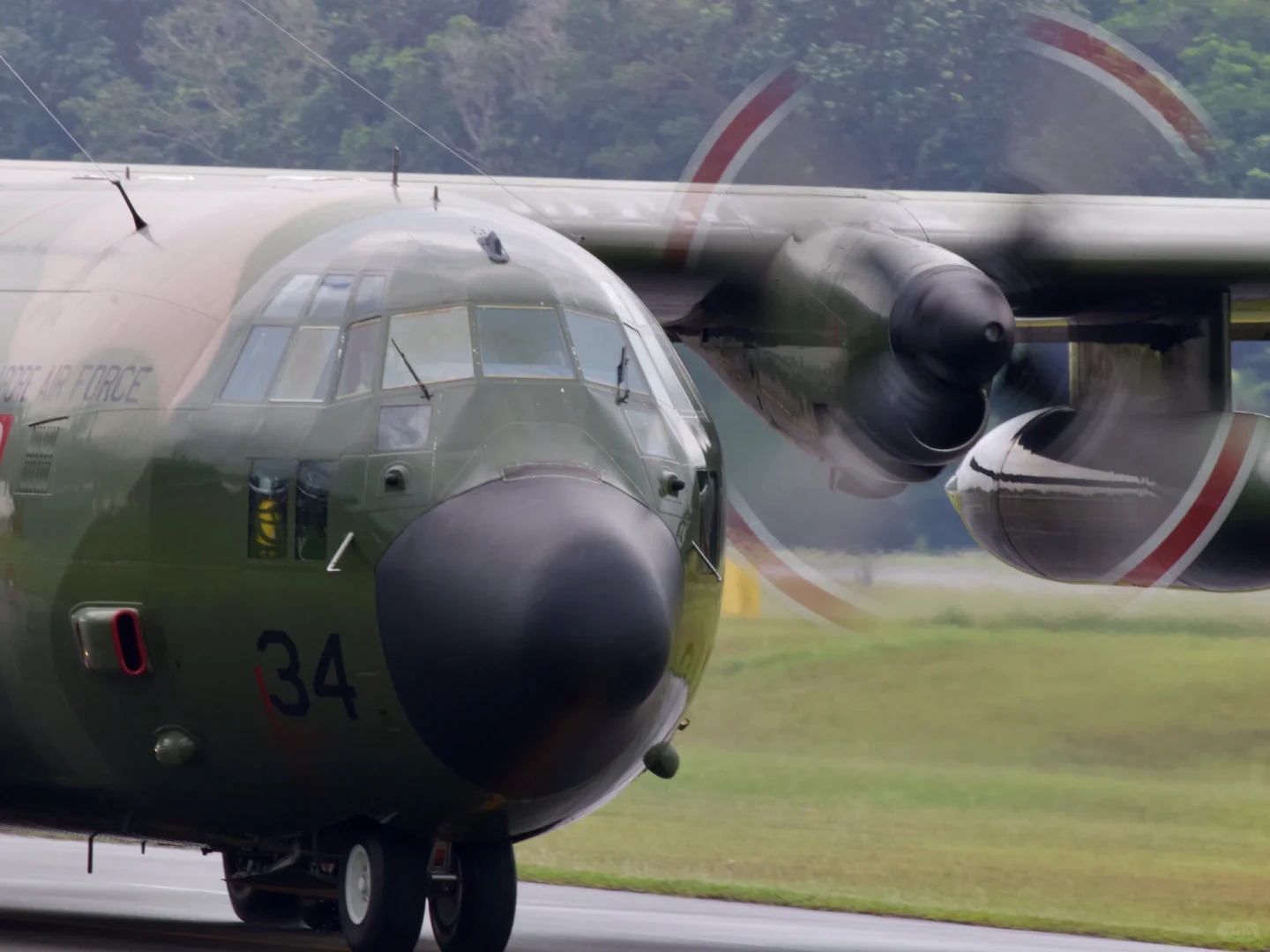 新加坡共和国空军·C-130
南洋风涂装