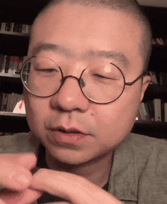 他曾公开讽刺官方机构,还被称为脱口秀一哥,如今却沦落十八线?(脱口秀 鼻祖)-第2张图片-九妖电影 他曾公开讽刺官方机构,还被称为脱口秀一哥,如今却沦落十八线?(脱口秀 鼻祖)-第2张图片-九妖电影