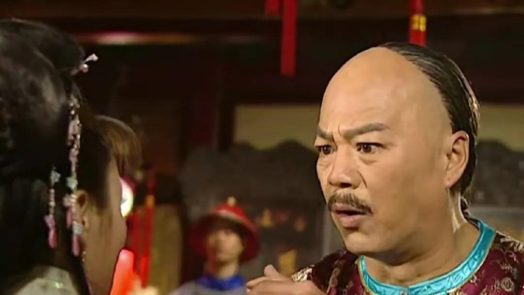 《还珠格格》：琼瑶笔下爱情大过天的主角团各个都是恋爱脑，为何却要拆散皇上的真爱？