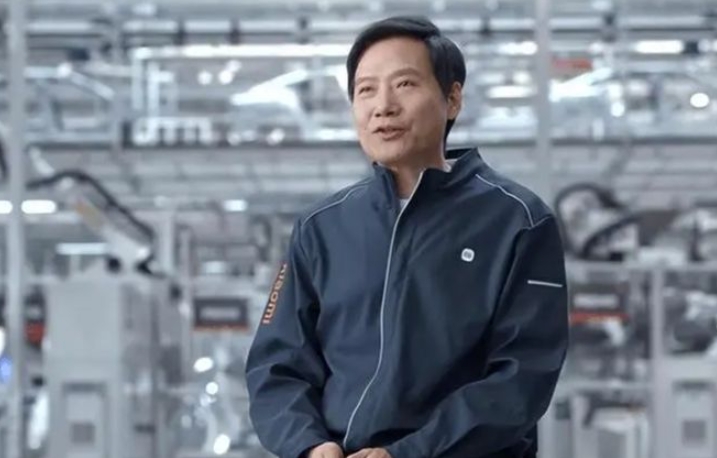 
雷军最大的好处就是可以把朋友搞得多多的，把敌人搞得少少的。
上次李想接受采访的