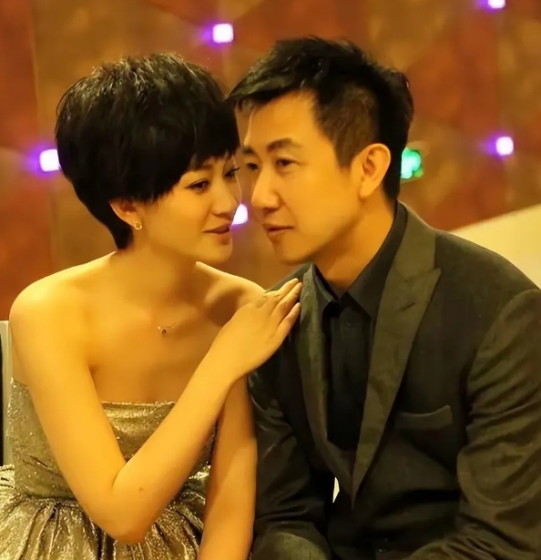 某种程度上来说，鄢颇现在娶李呈媛安静过日子，何尝不是认清现实以后的安分呢。很多人